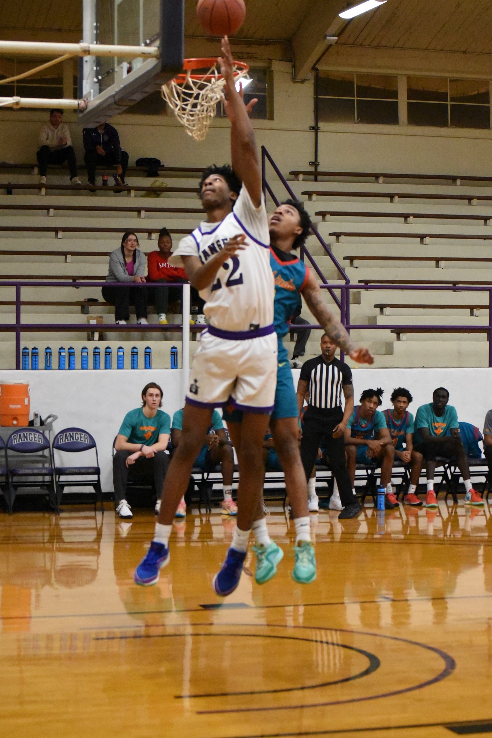 Ranger College Men's Basketball takes it to the house in Weatherford